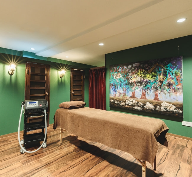 完全個室の施術ルームで施術を行います